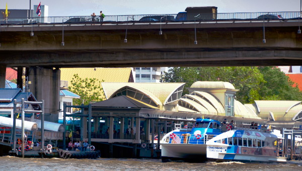 central pier boats bangkok