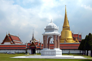 grand palace walls